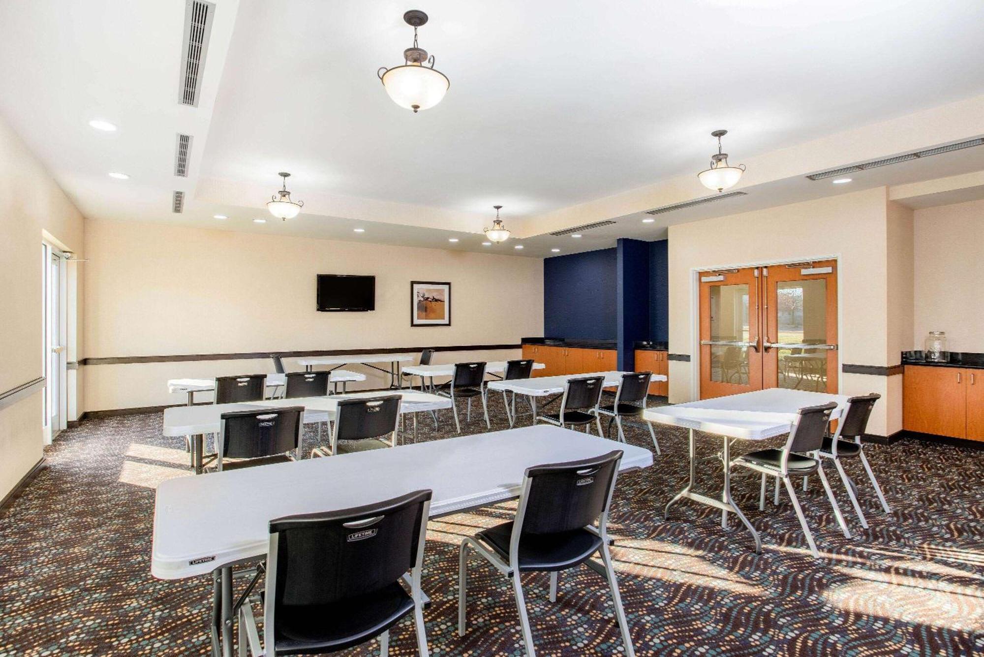Hotel La Quinta By Wyndham Indianapolis Airport Plainfield Extérieur photo