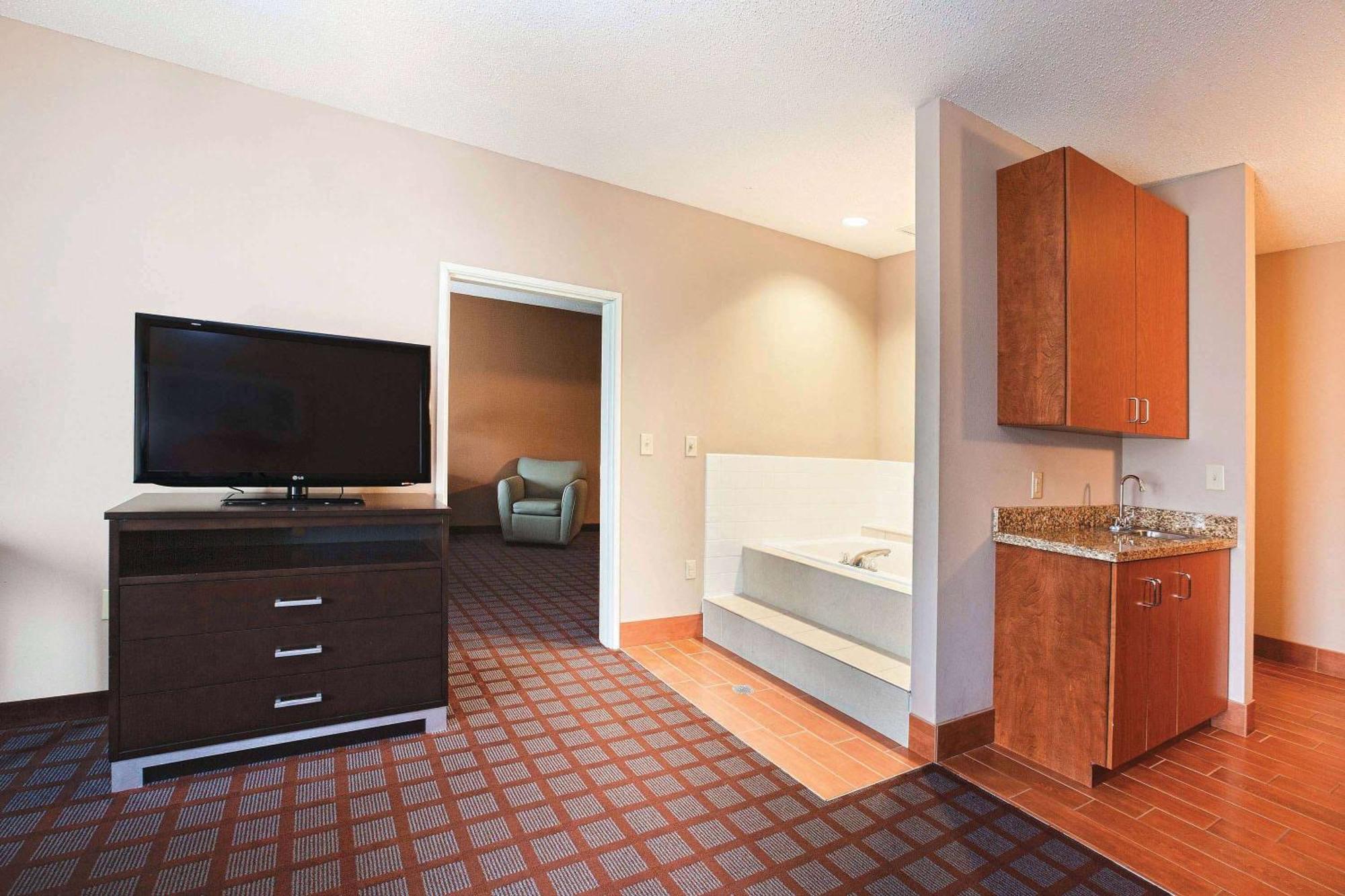 Hotel La Quinta By Wyndham Indianapolis Airport Plainfield Extérieur photo