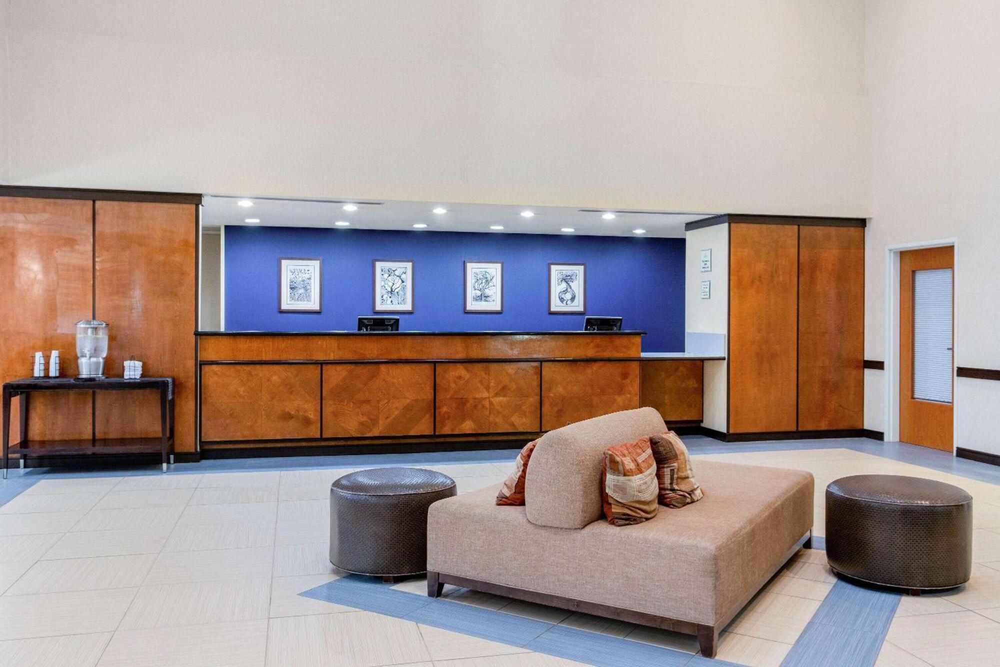 Hotel La Quinta By Wyndham Indianapolis Airport Plainfield Extérieur photo